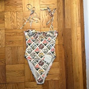 Agua by Agua Benita Ebano Magdalena One Piece Swimsuit Size Small, NWT